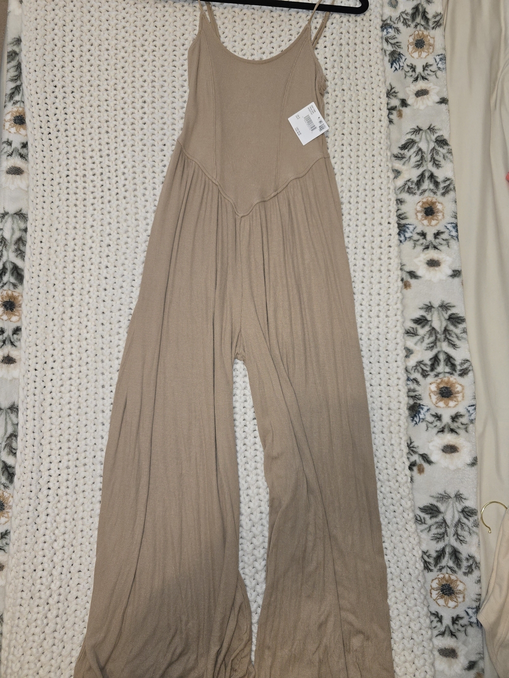 American Eagle Outfitters Tan Wide-Leg Jumpsuit - Picture 2 of 3
